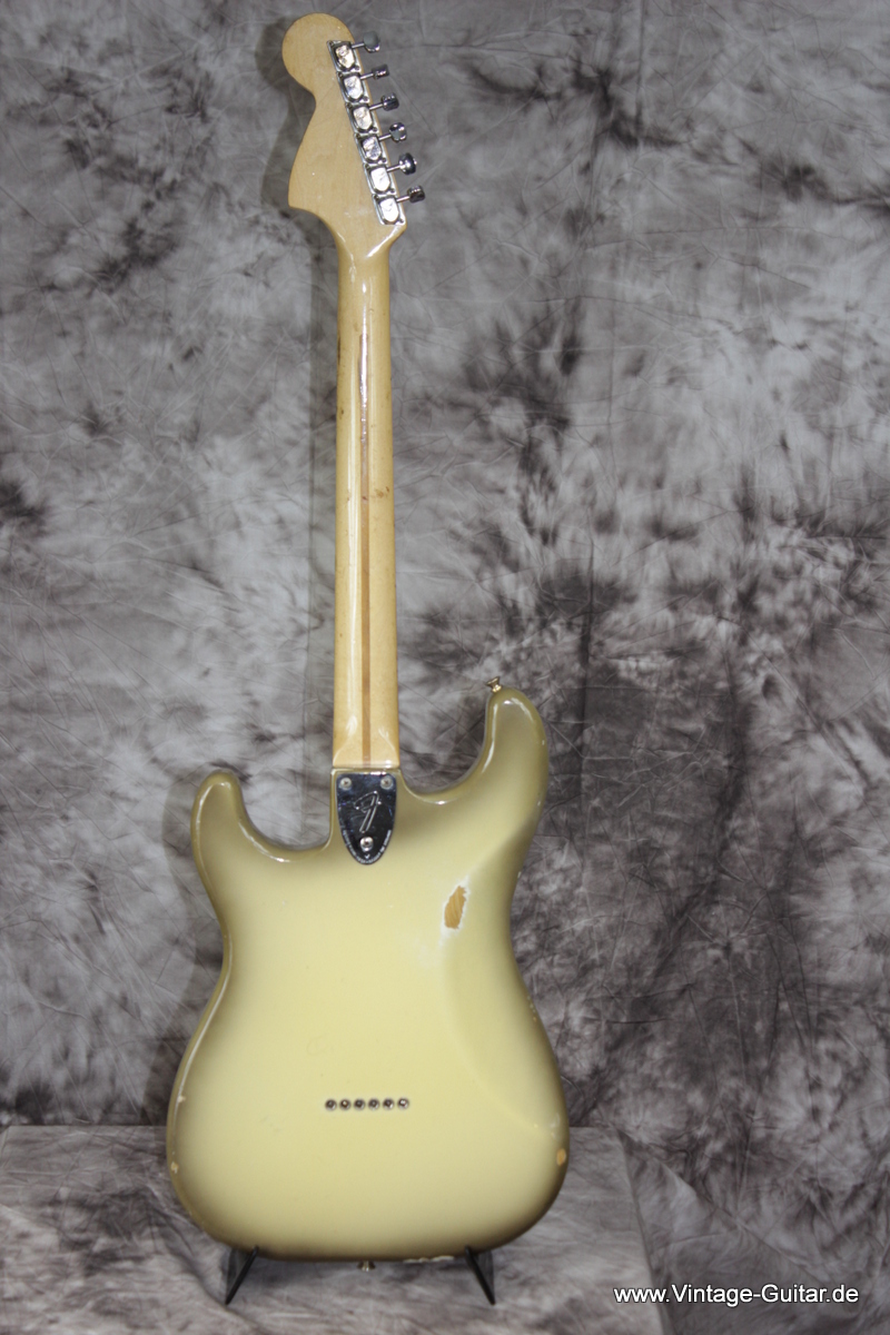 Fender-Stratocaster-Antigua-1980-non-tremolo-002.JPG