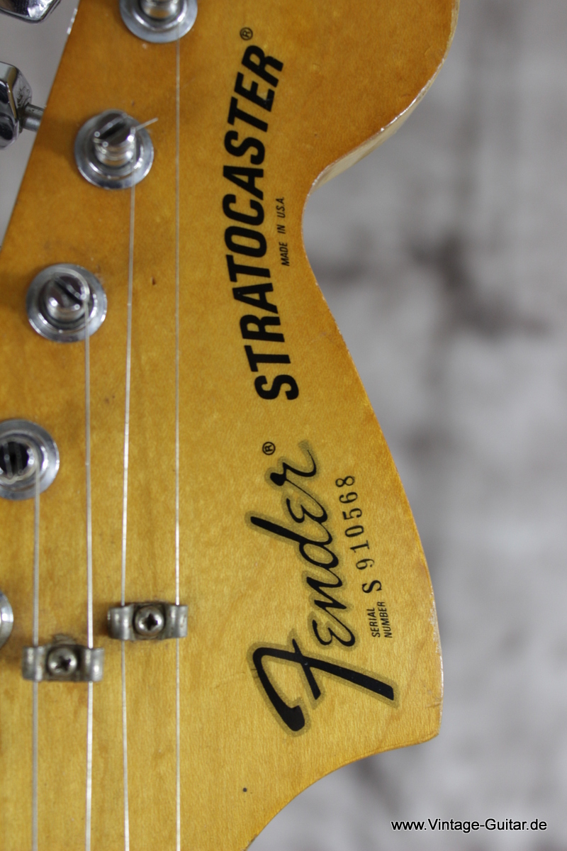 Fender-Stratocaster-Antigua-1980-non-tremolo-003.JPG