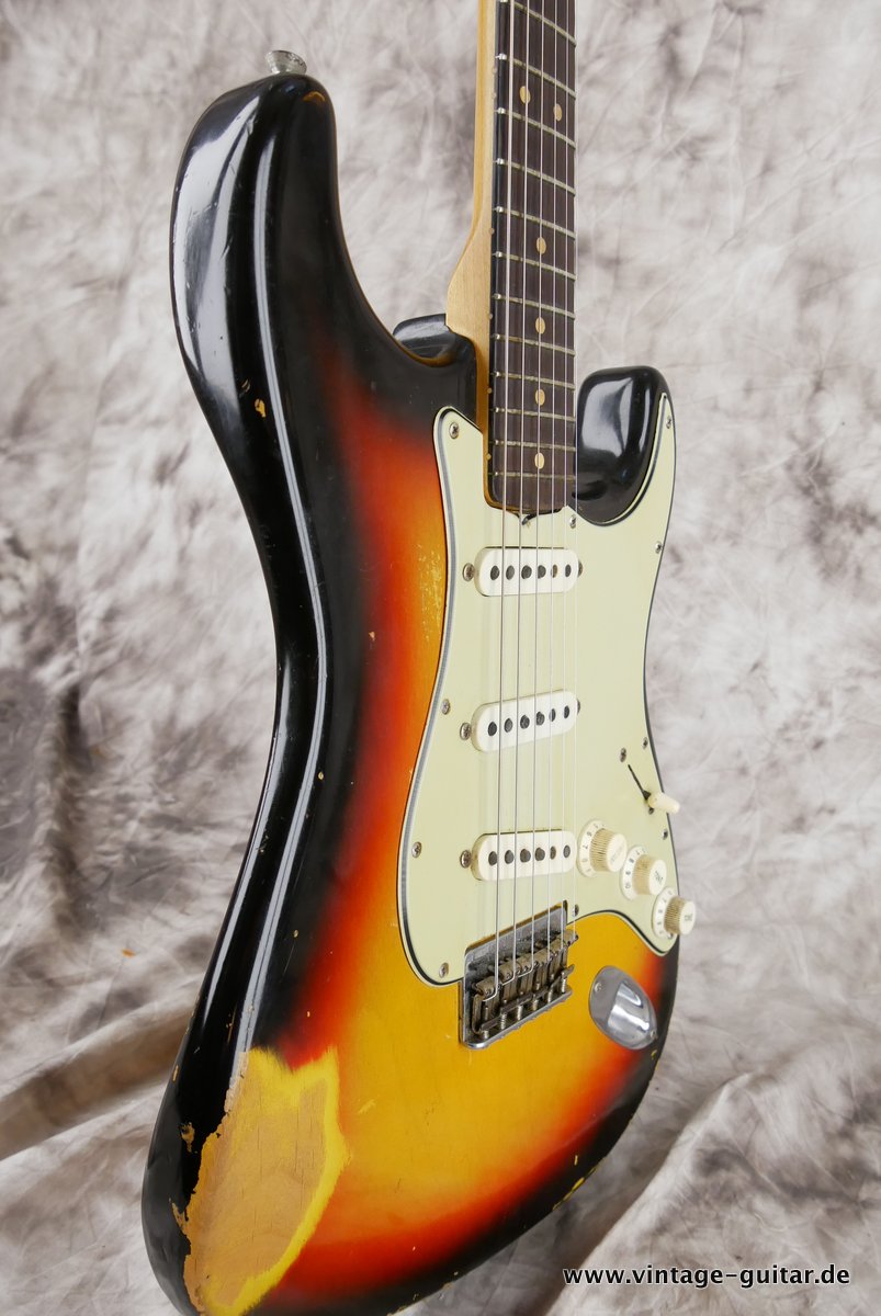 Fender-Stratocaster-sunburst-1964-hardtail-015.JPG