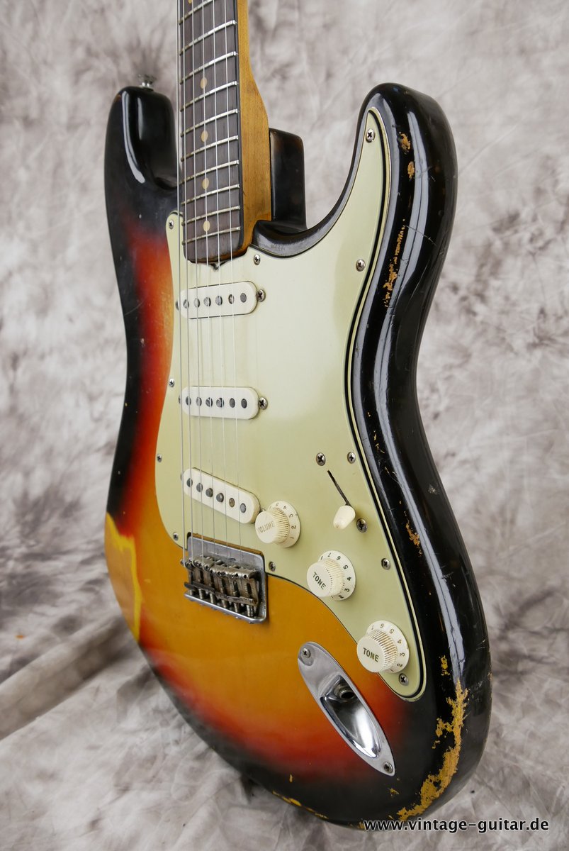 Fender-Stratocaster-sunburst-1964-hardtail-016.JPG
