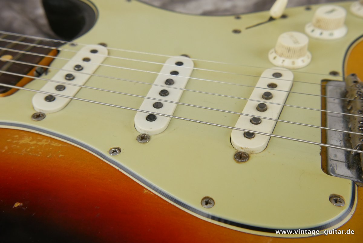 Fender-Stratocaster-sunburst-1964-hardtail-027.JPG