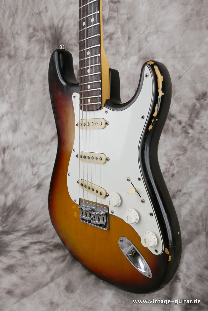 Fender-Stratocaster-1974-hardtail-sunburst-005.JPG