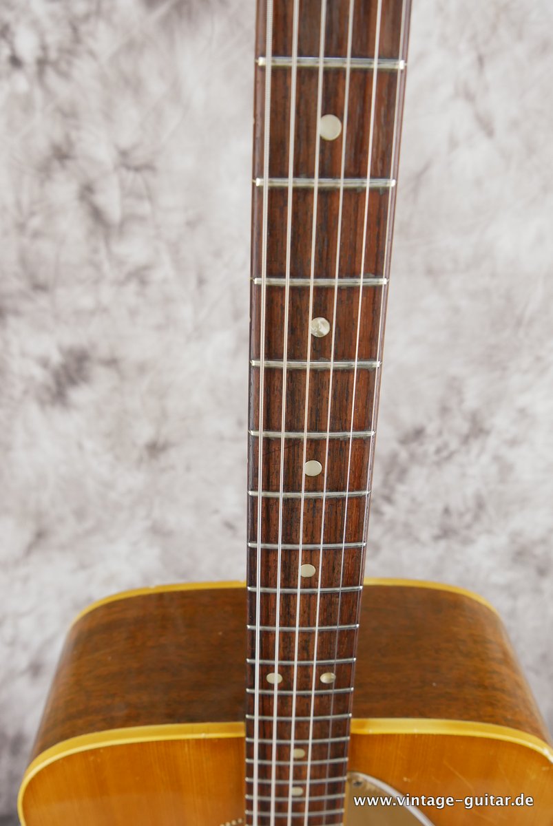 Fender-Palomino-Acoustic-Guitar-1968-011.JPG