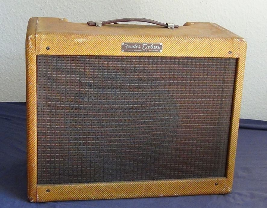 Fender-Deluxe-Amp-1960-tweed-001.JPG