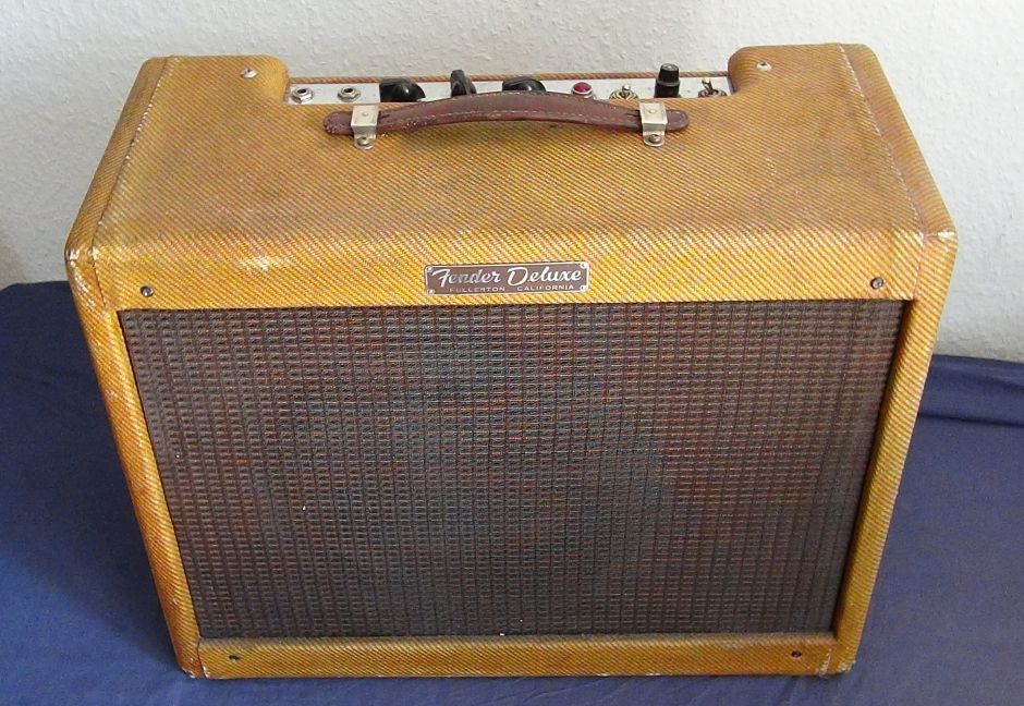 Fender-Deluxe-Amp-1960-tweed-002.JPG