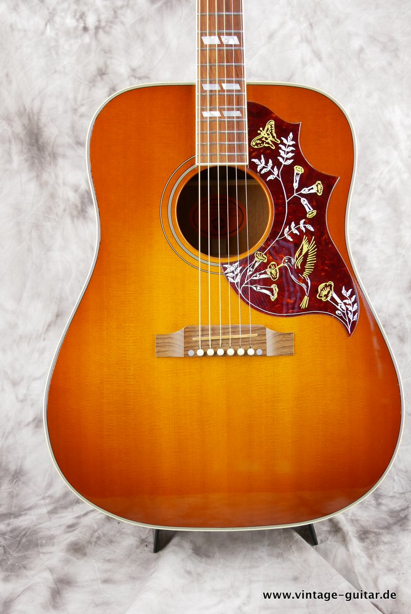 img/vintage/3914/Gibson_Hummingbird_heritage_cherry_sunburst_2004-004.JPG