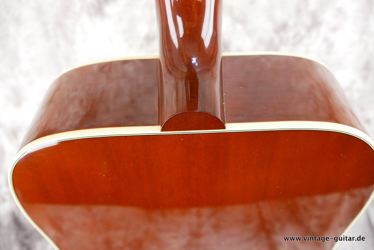 img/vintage/3914/Gibson_Hummingbird_heritage_cherry_sunburst_2004-012.JPG