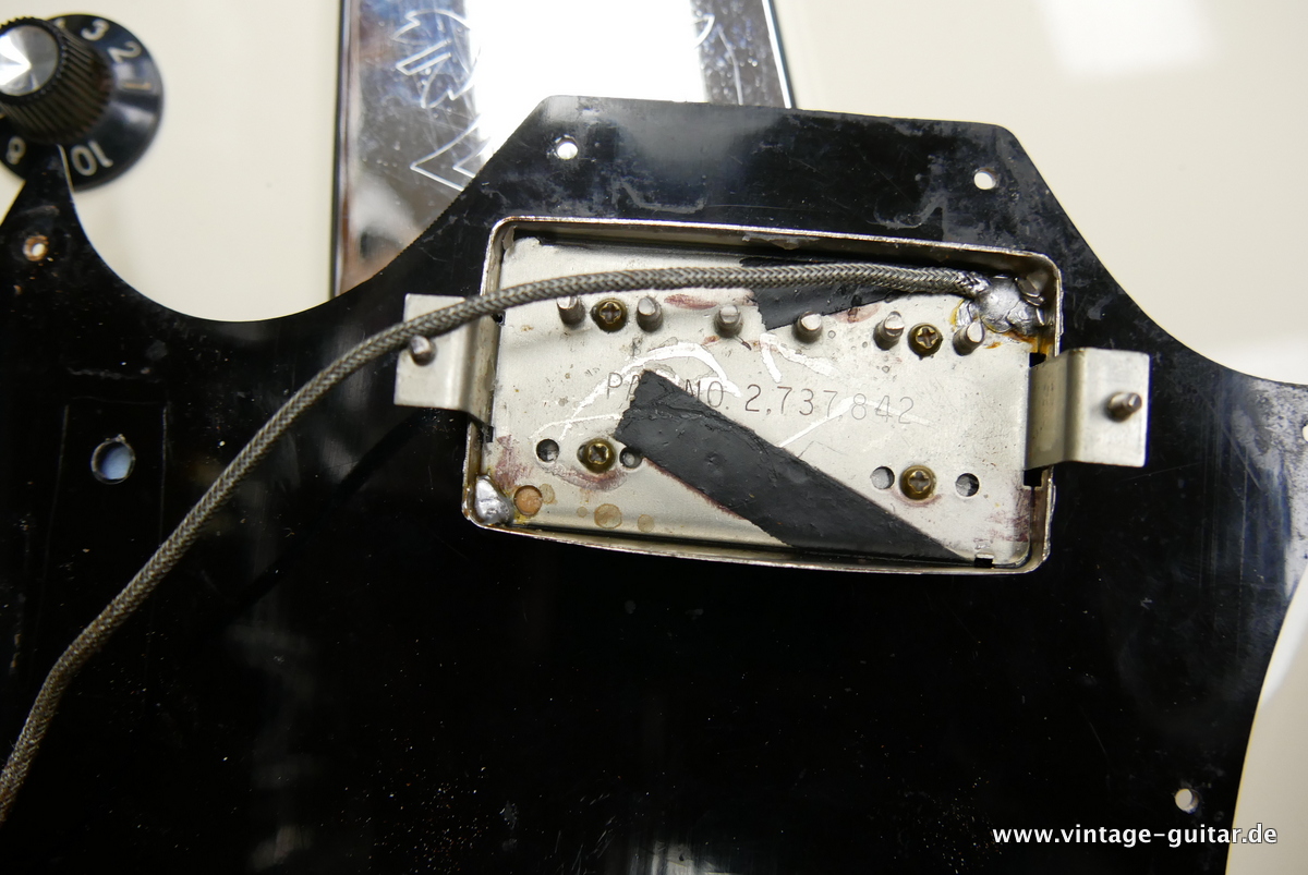 Gibson_SG_Standard_white_1967-016.JPG