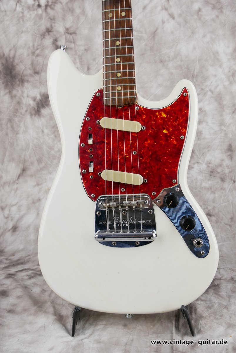 Fender-Mustang-1966-white-002.JPG