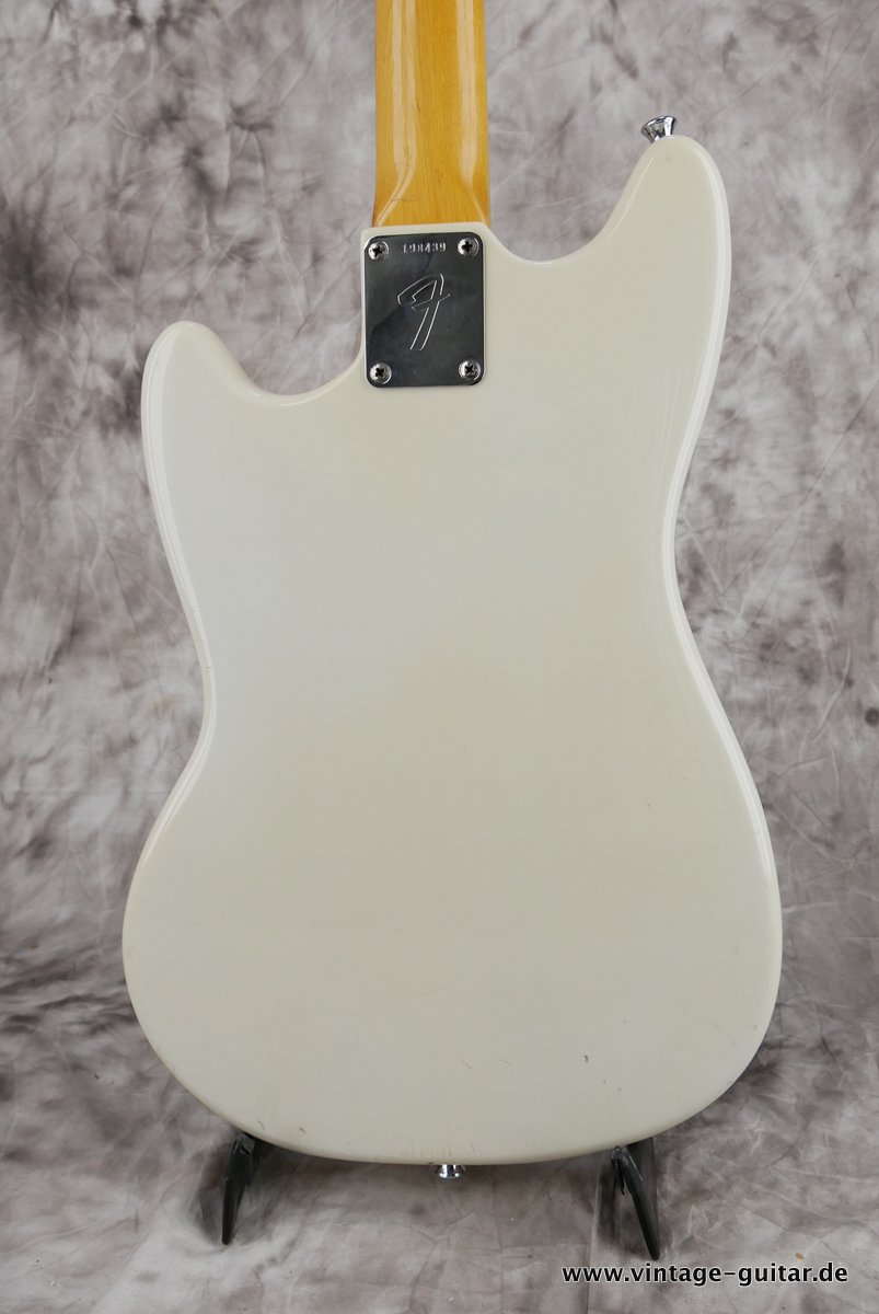 Fender-Mustang-1966-white-003.JPG