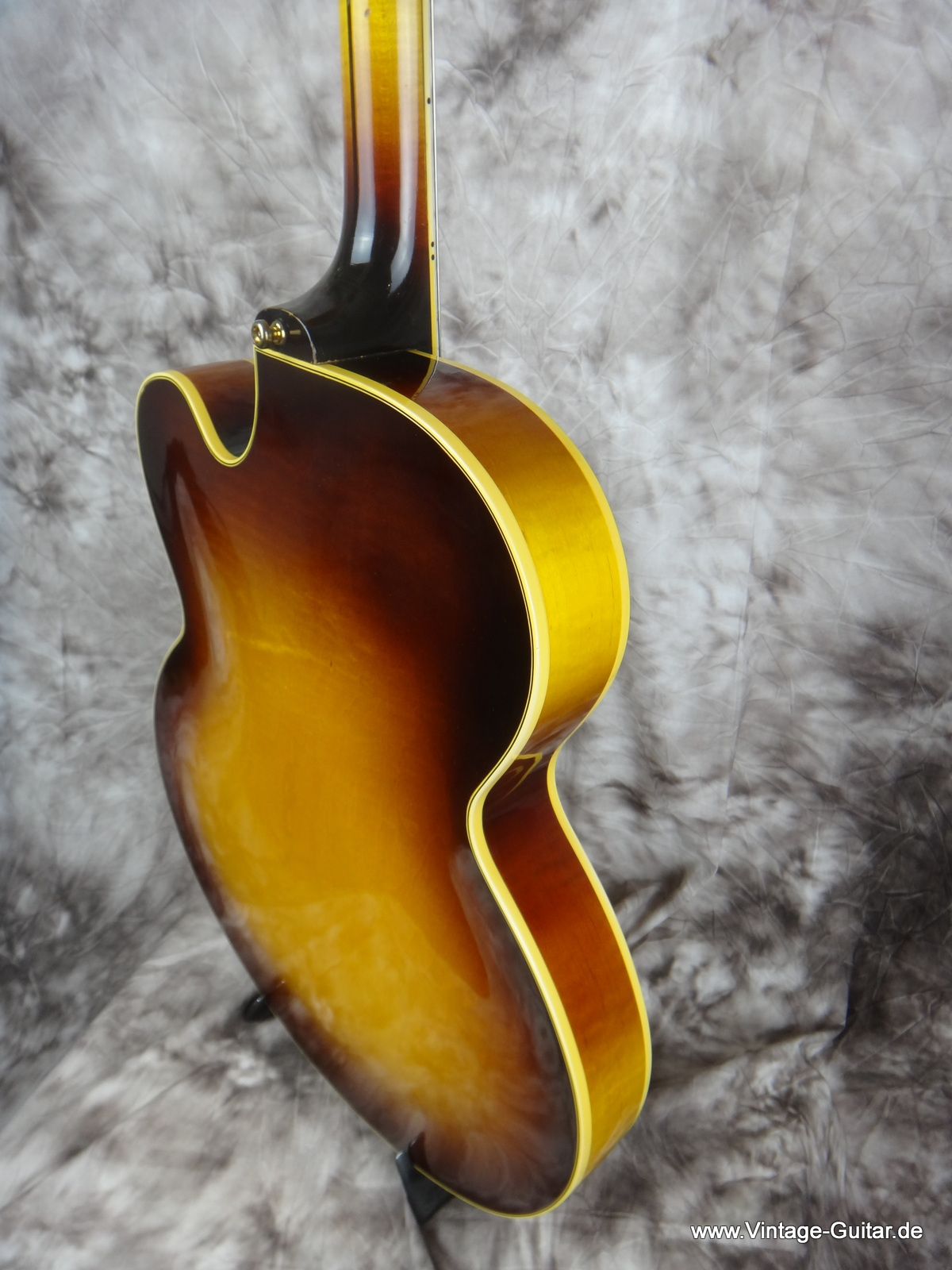 Gibson-ES-350-T-1959-sunburst-009.JPG