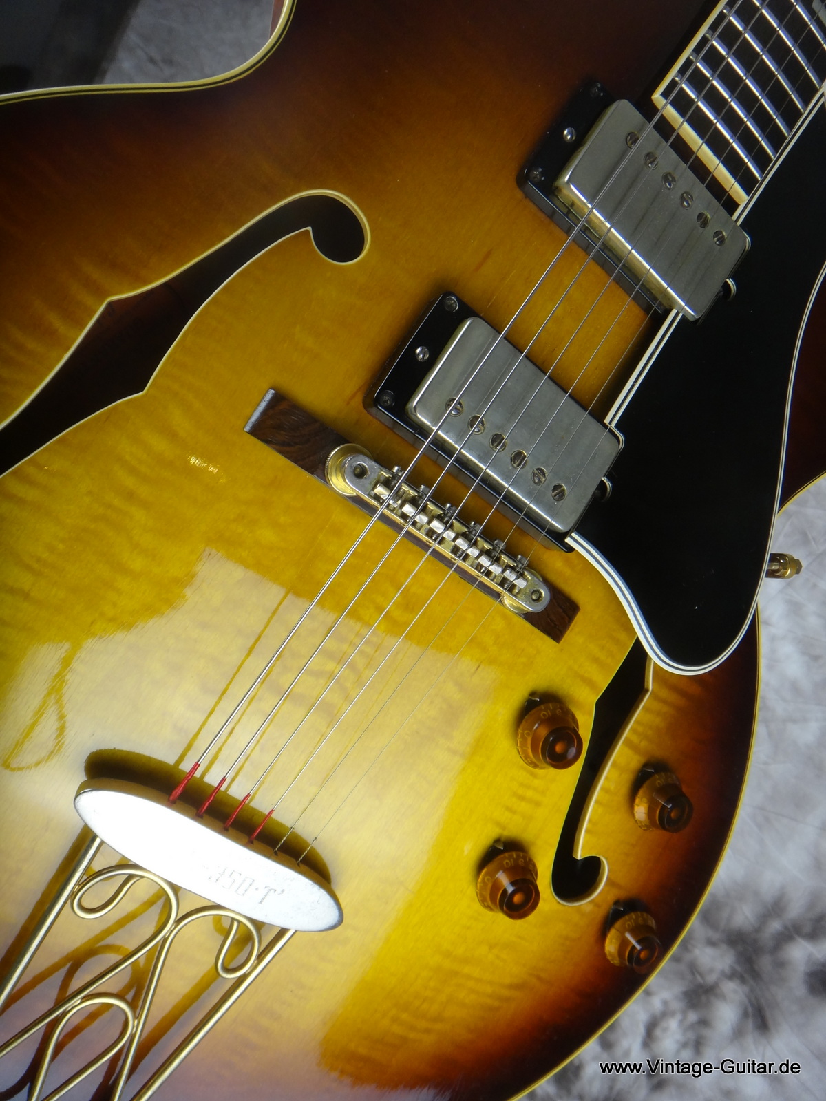 Gibson-ES-350-T-1959-sunburst-011.JPG