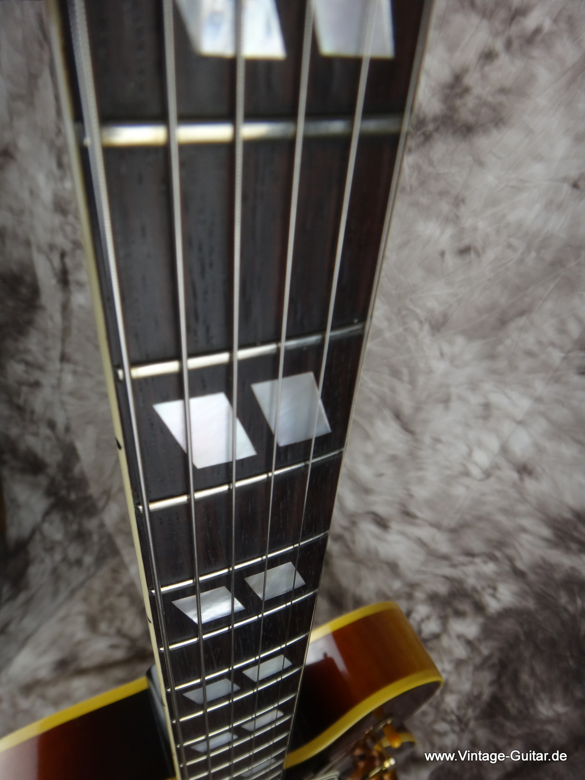 Gibson-ES-350-T-1959-sunburst-014.JPG