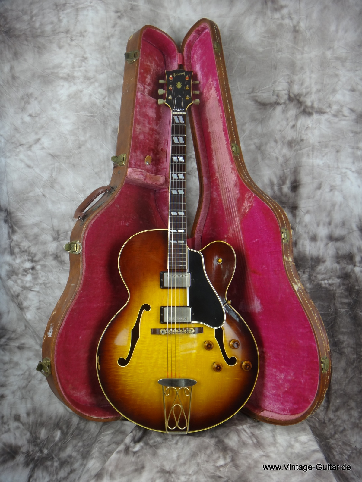 Gibson-ES-350-T-1959-sunburst-017.JPG