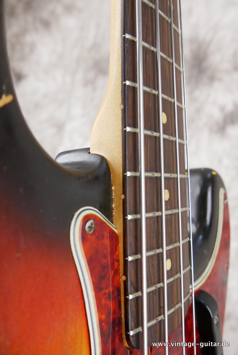 Fender-Precision-Bass-1964-sunburst-013.JPG