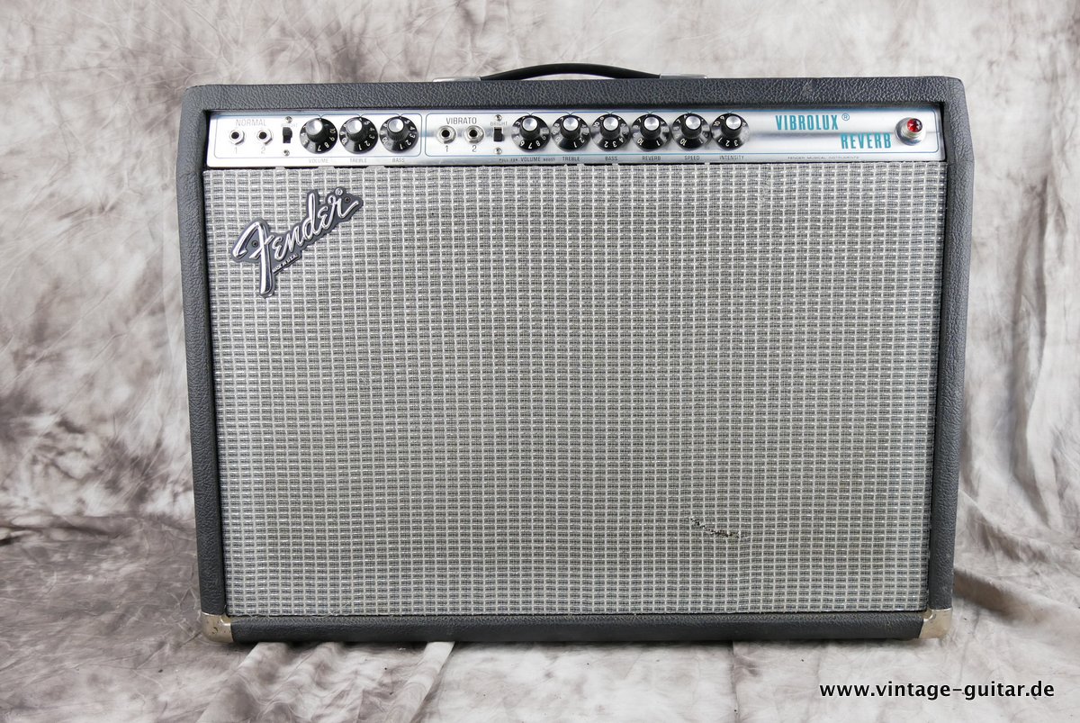 Fender-Vibrolux-Reverb-1980-Silverface-001.JPG