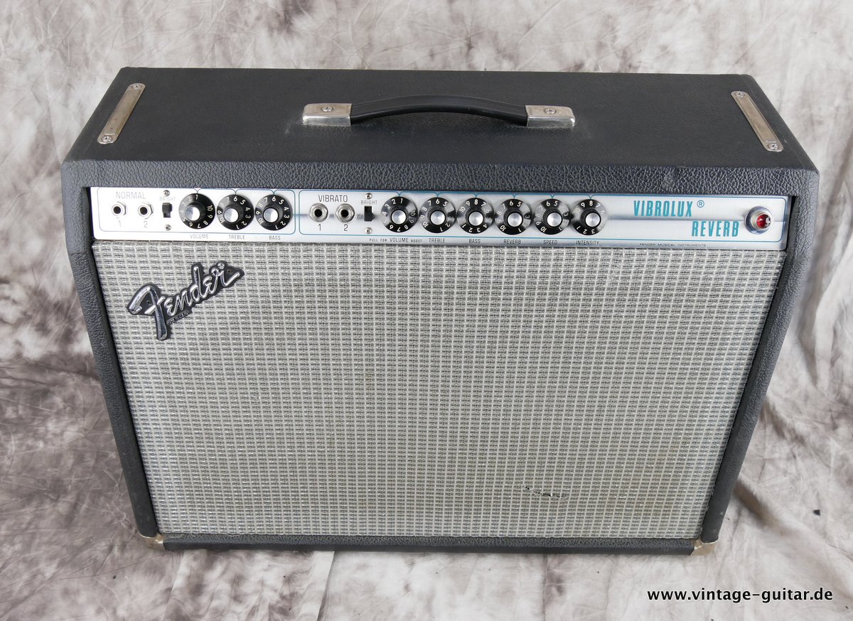 Fender-Vibrolux-Reverb-1980-Silverface-003.JPG