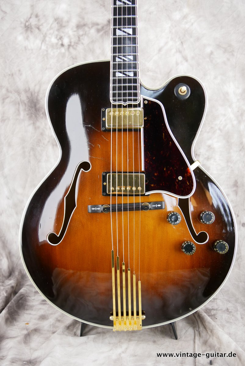Gibson-SuperV-1979-002.JPG