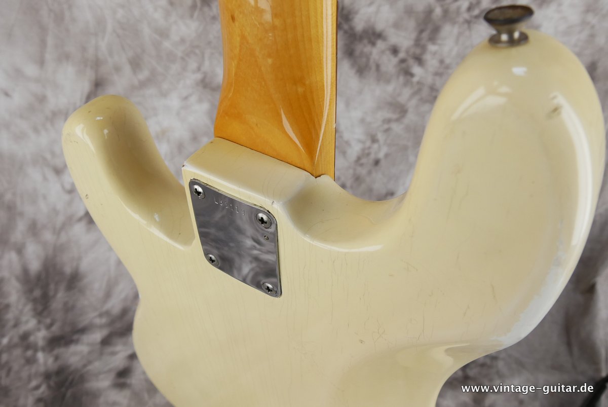 Fender-Precision-Bass-1965-olympic-white-015.JPG
