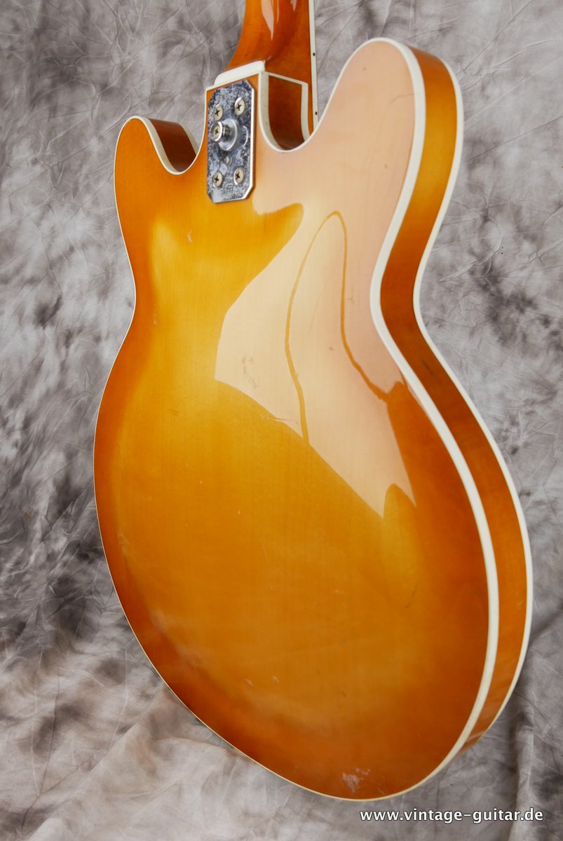 Vox-Cougar-Bass-1966-008.JPG