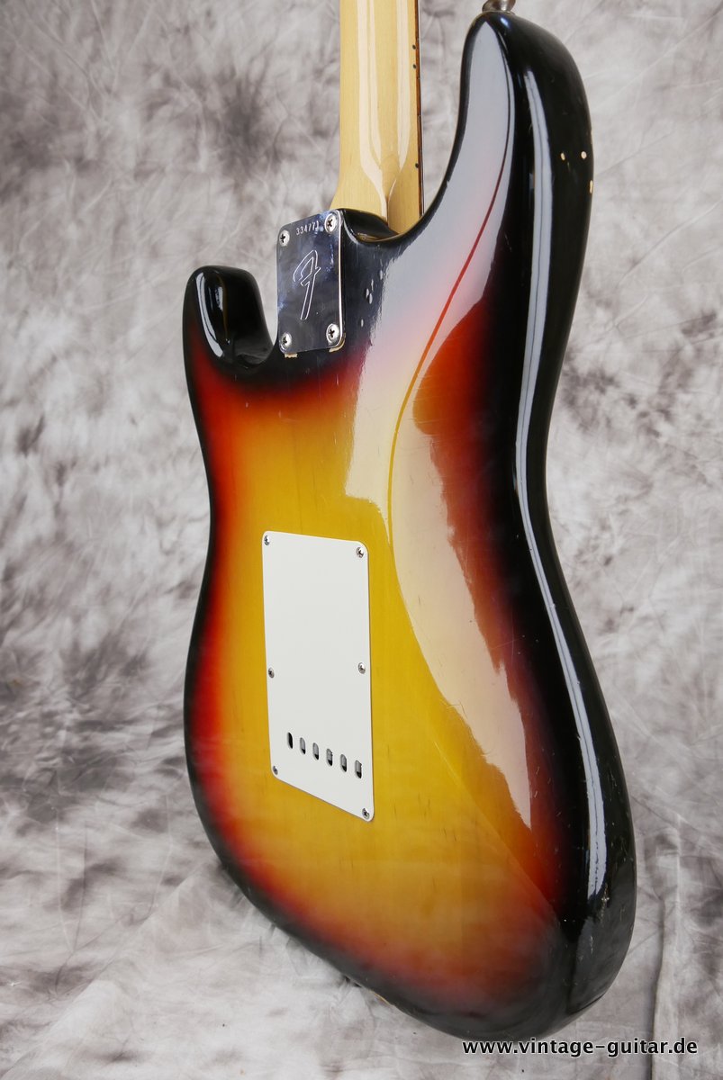 Fender-Stratocaster-1971-4-hole-sunburst-007.JPG