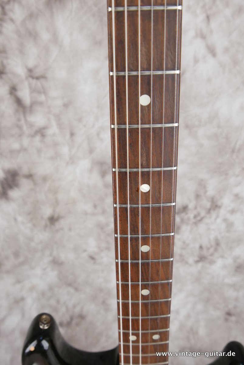 Fender-Stratocaster-1971-4-hole-sunburst-012.JPG