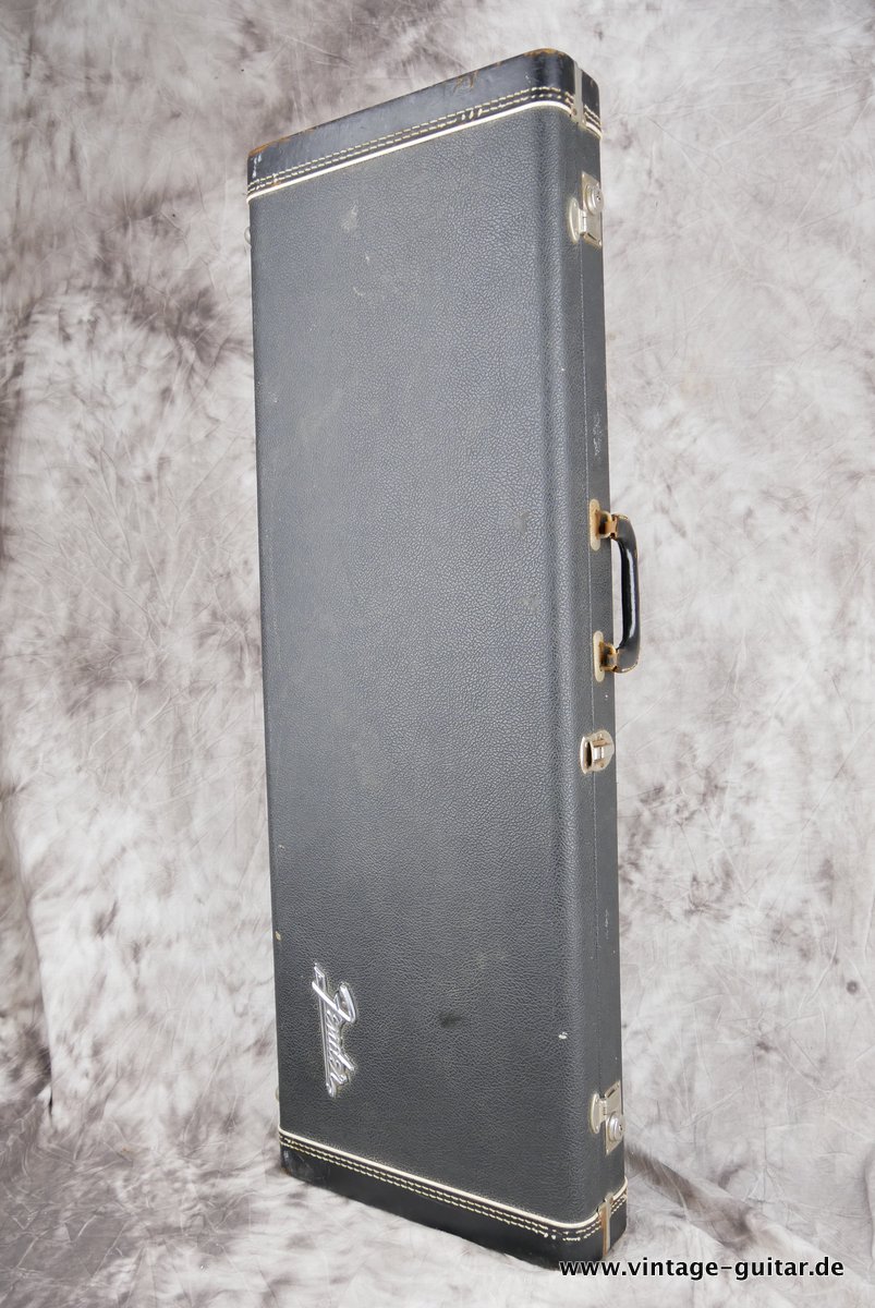 Fender-Stratocaster-Case-1969-001.JPG