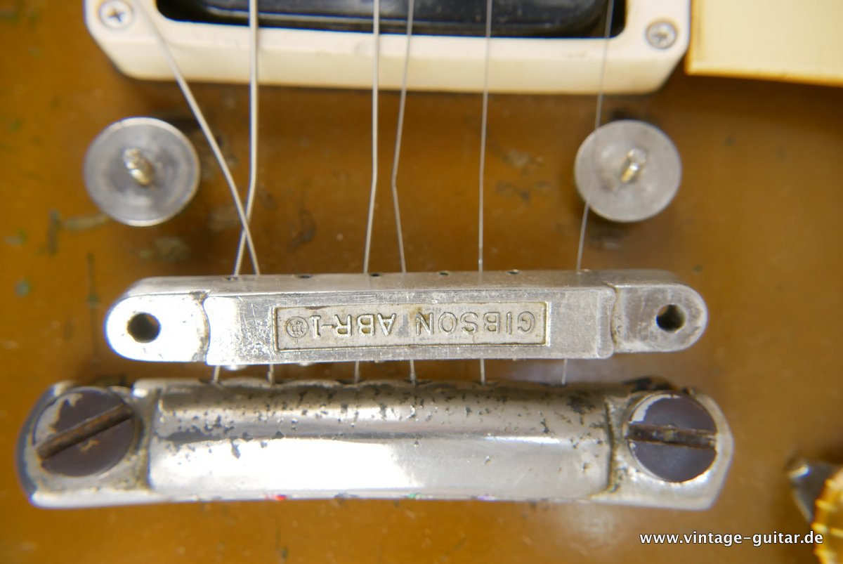 Gibson-Les-Paul-Goldtop-1957-PAFs-all-mahogani-028.JPG