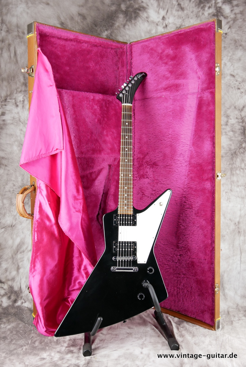 Gibson_Explorer_black_1990-013.JPG