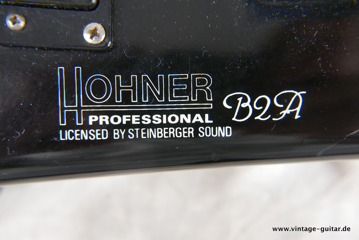Hohner_B2A_headless_bass_black_1987-013.JPG