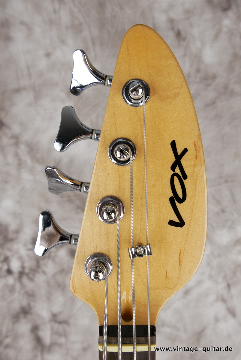 Vox_Phantom_Teardrop_Bass_V-MK5-B_black_2013-009.JPG