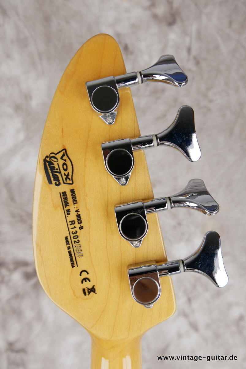 img/vintage/3975/Vox_Phantom_Teardrop_Bass_V-MK5-B_black_2013-010.JPG