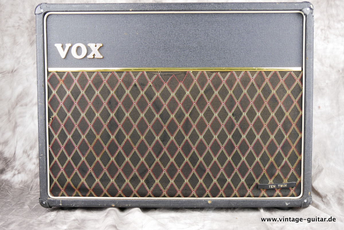 Vox_AC_10_Twin_black_1965-001.JPG