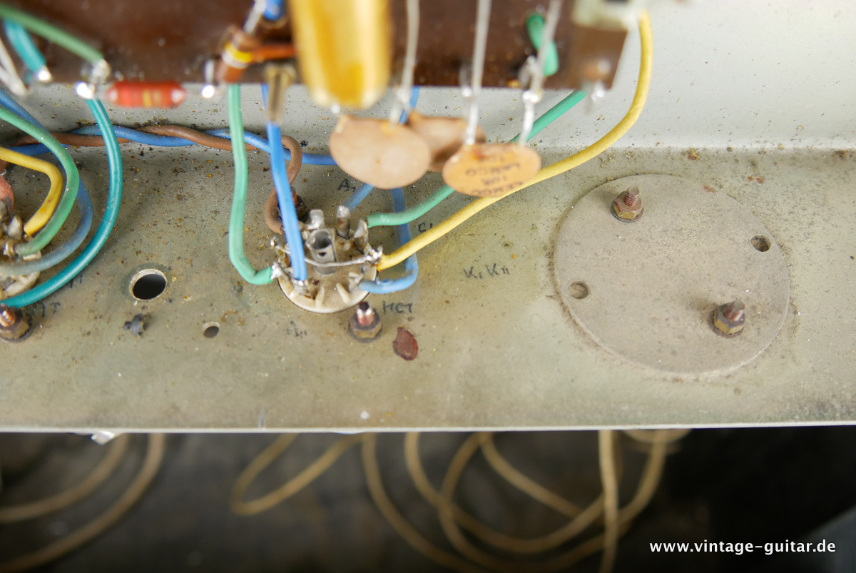 img/vintage/3980/Marshall_JMP_1930_popular_black_1972-018.JPG