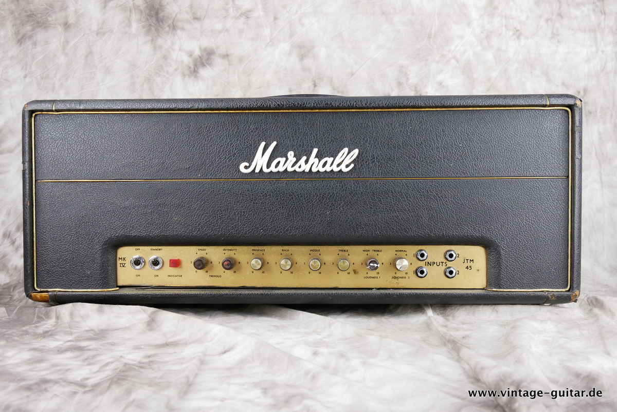 Marshall_Super_Tremolo_100_black_1966-001.JPG