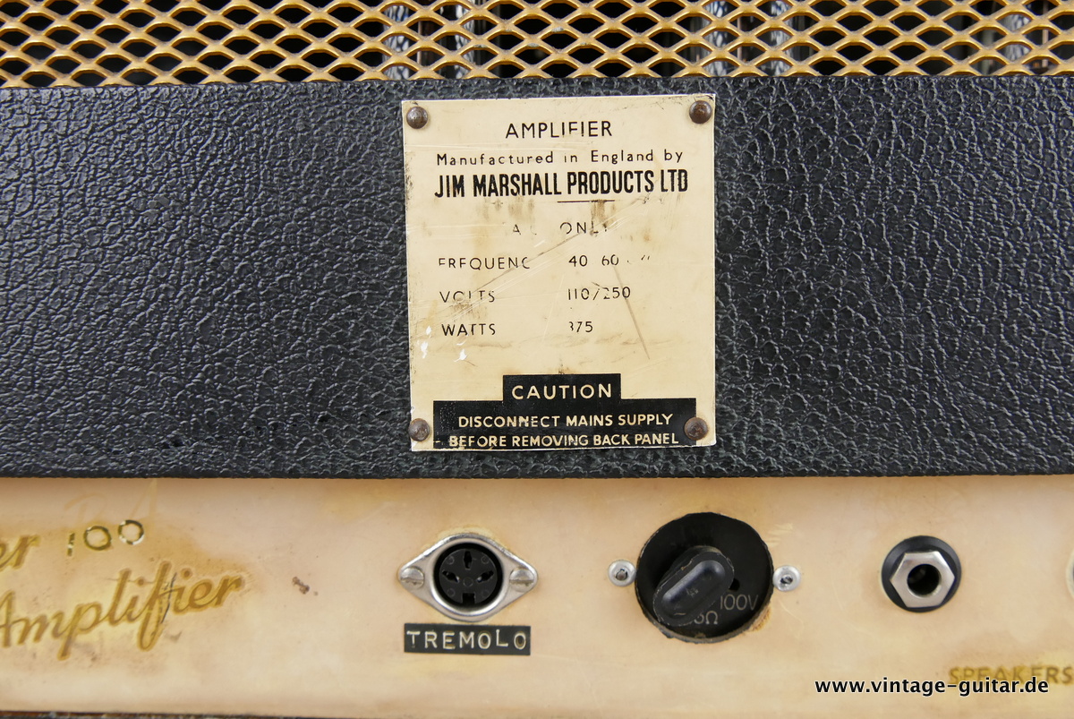 Marshall_Super_Tremolo_100_black_1966-010.JPG