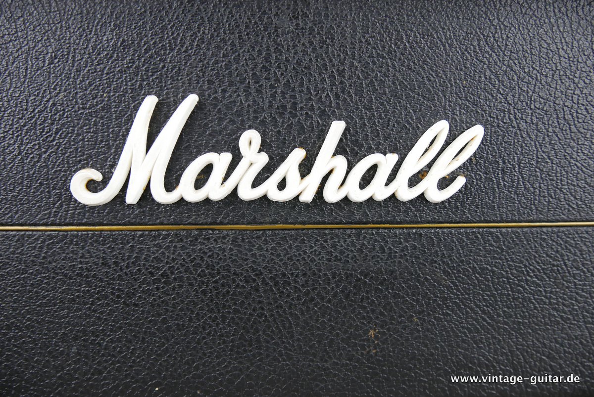 Marshall_Super_Tremolo_100_black_1966-028.JPG