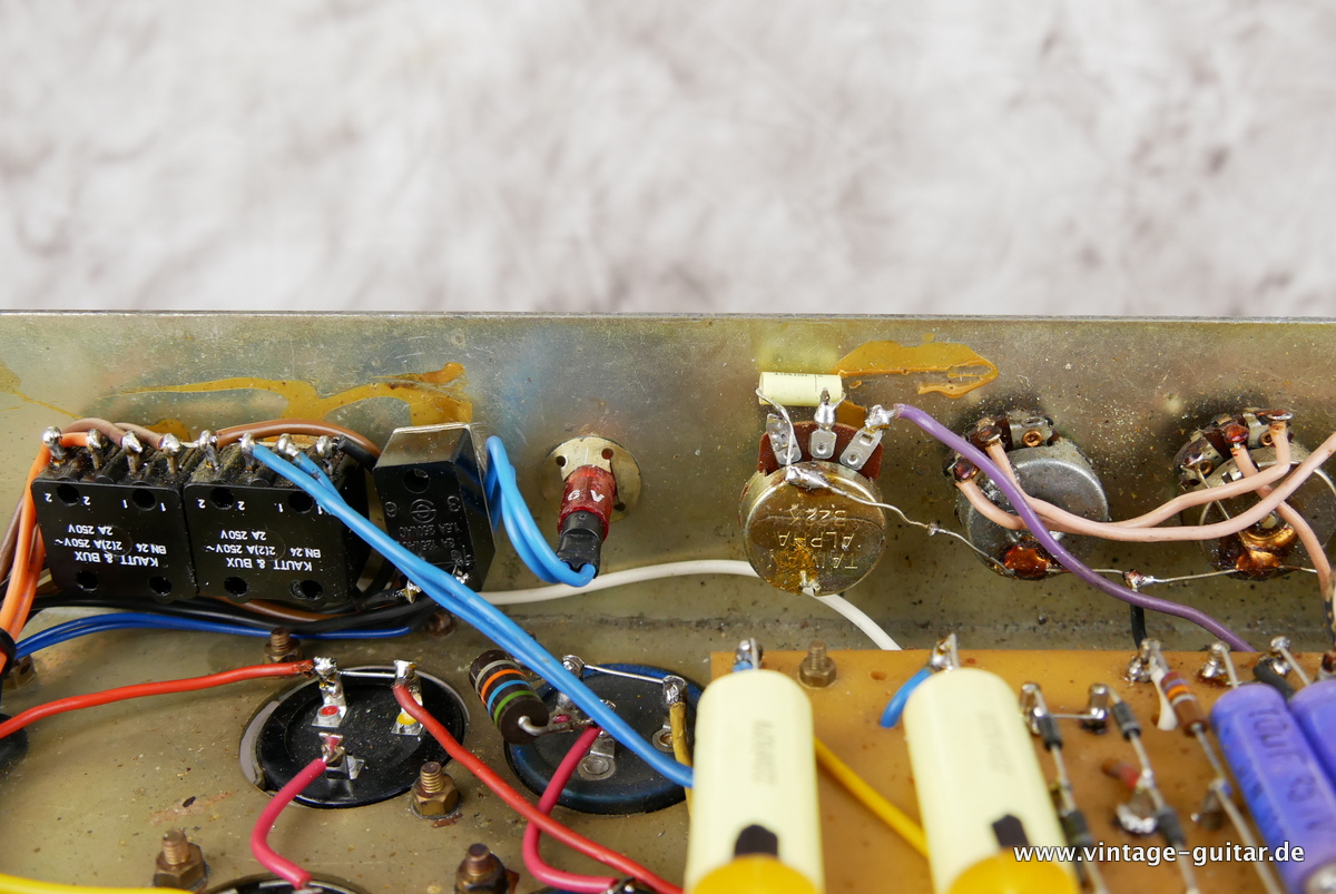 img/vintage/3983/Marshall_Super_Lead_Bass_black_1972-017.JPG