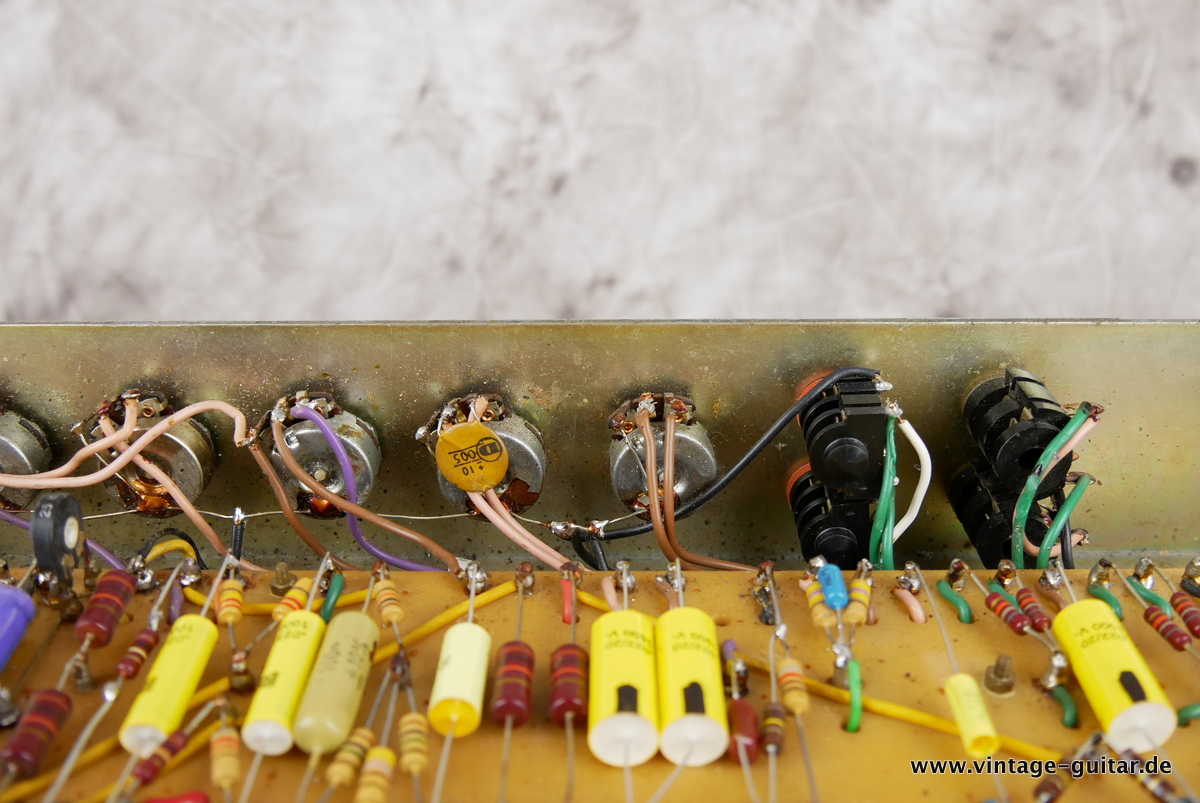img/vintage/3983/Marshall_Super_Lead_Bass_black_1972-018.JPG
