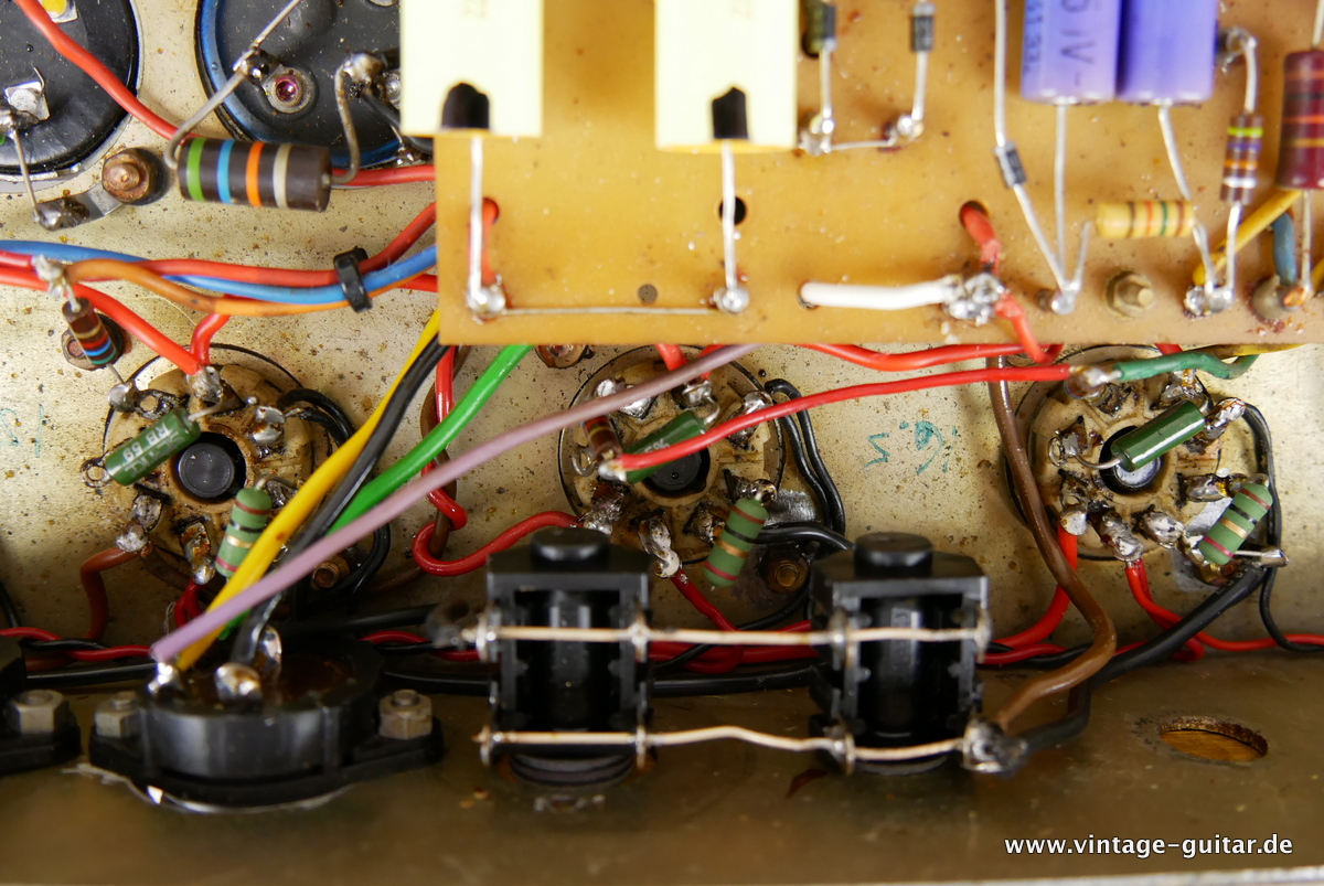img/vintage/3983/Marshall_Super_Lead_Bass_black_1972-021.JPG