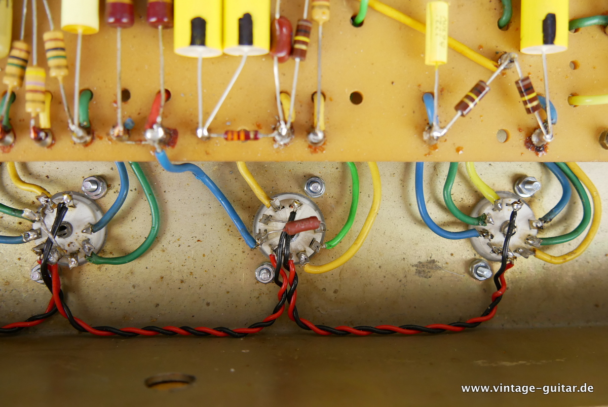 img/vintage/3983/Marshall_Super_Lead_Bass_black_1972-022.JPG