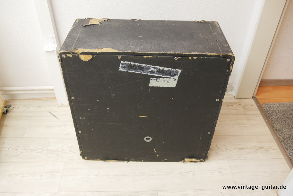 img/vintage/3987/Laney_4x12_cab_Goodman_speaker_1971-004.JPG