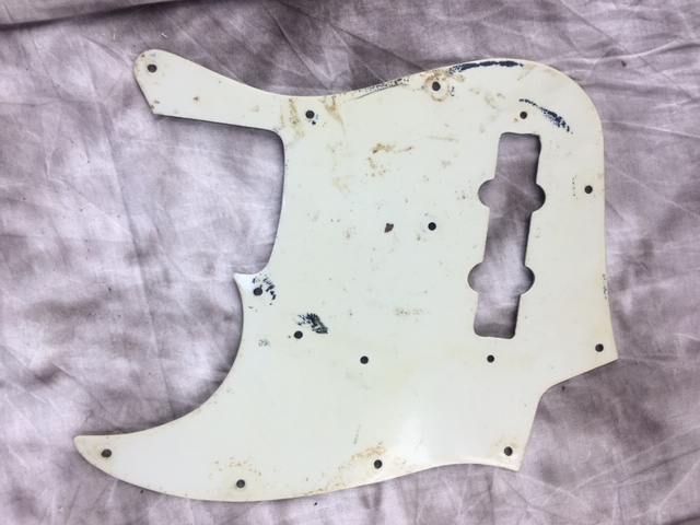 Fender-Jazz-Bass-Pickguard-1963-tortoise-002.JPG