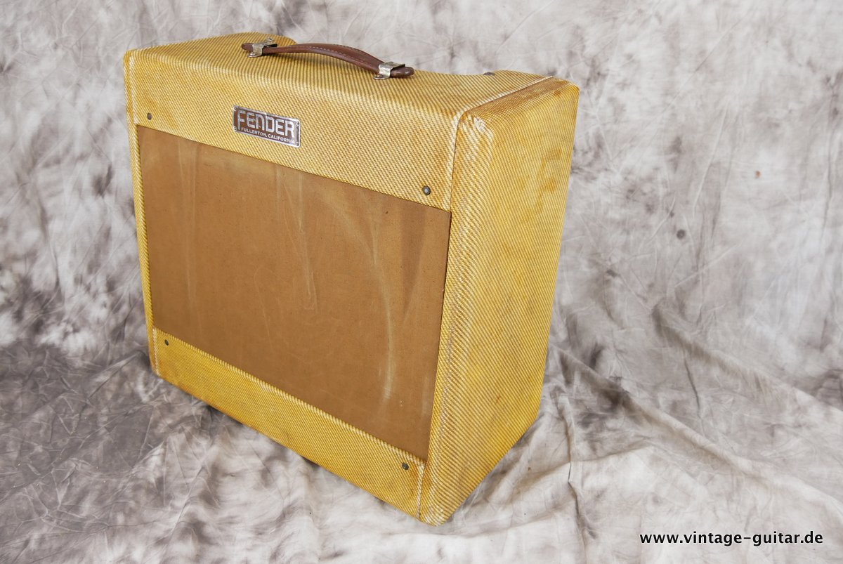 Fender-Deluxe-Amp-1952-wide-panel-tweed-006.JPG