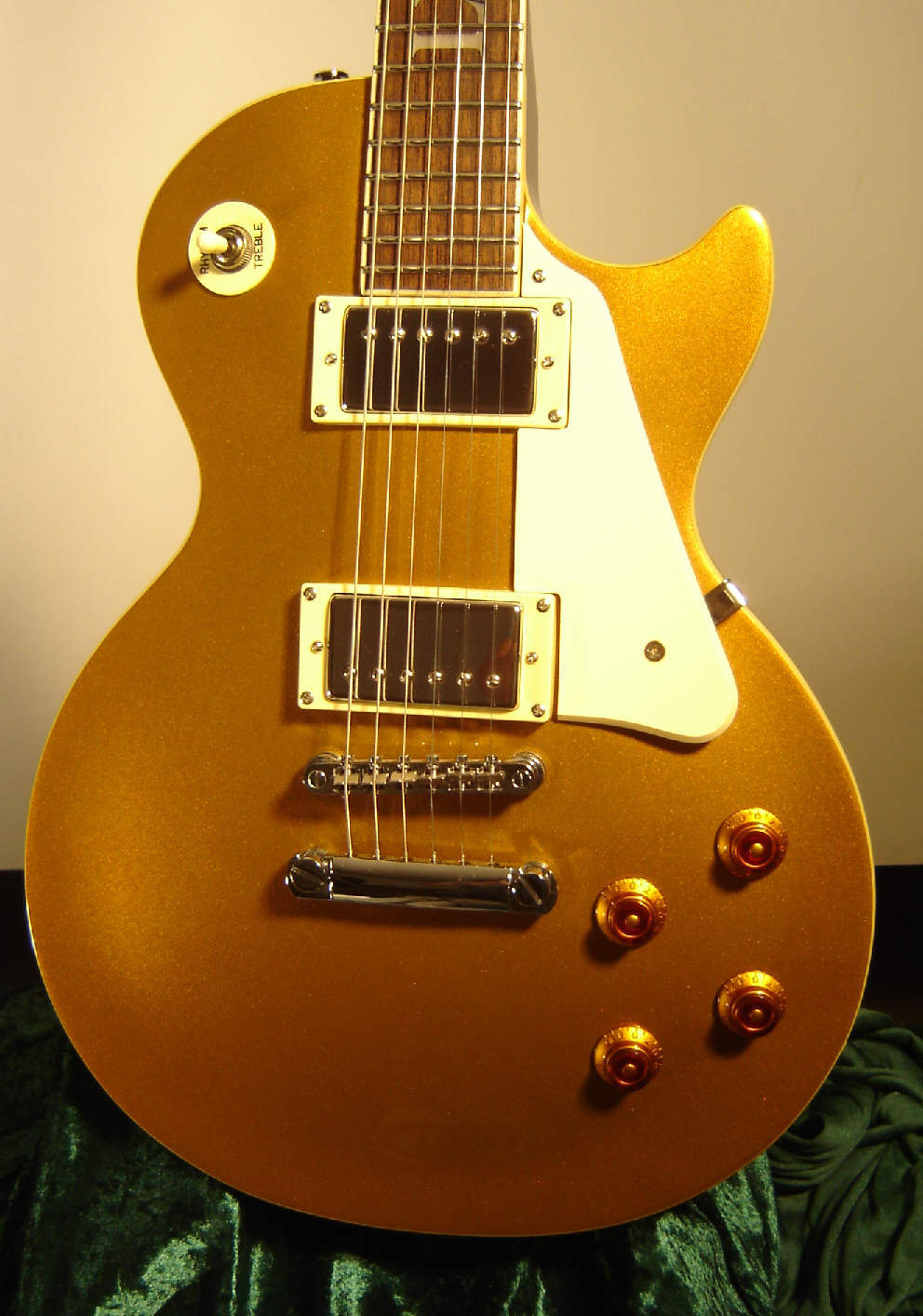 Epiphone-Les-Paul-Lynard-Skynard-2.jpg