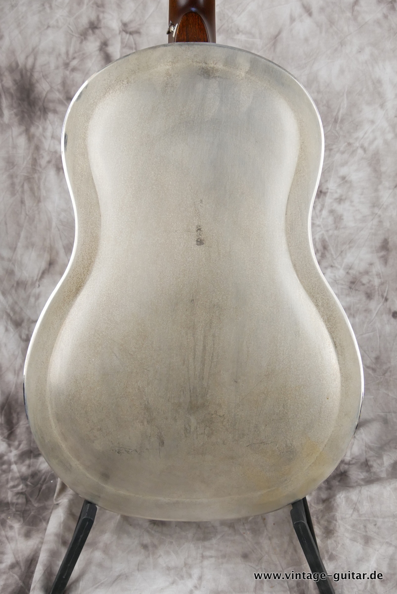 img/vintage/3992/Republic_Resonator_Resolian_relic_nickel_2015-004.JPG