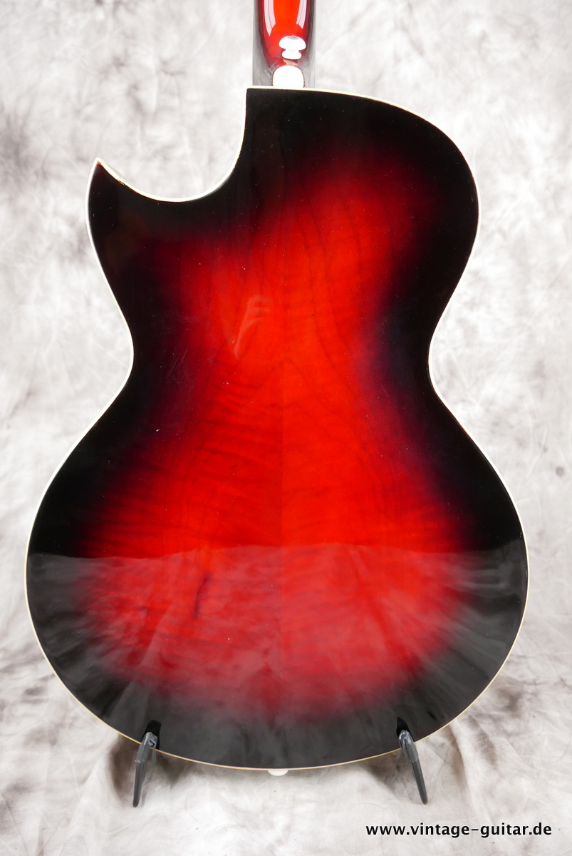 Framus_Star-Bass_630mm-scale_red_burst_1962-004.JPG