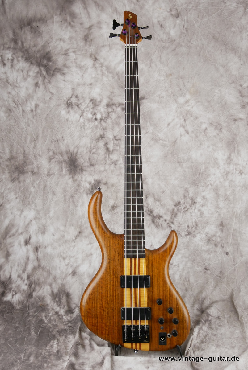 Schack_Bass_Unique_BC_3VN_walnut_1999-001.JPG