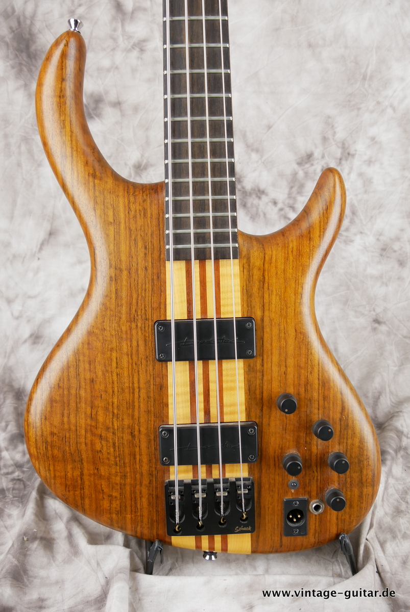 Schack_Bass_Unique_BC_3VN_walnut_1999-003.JPG