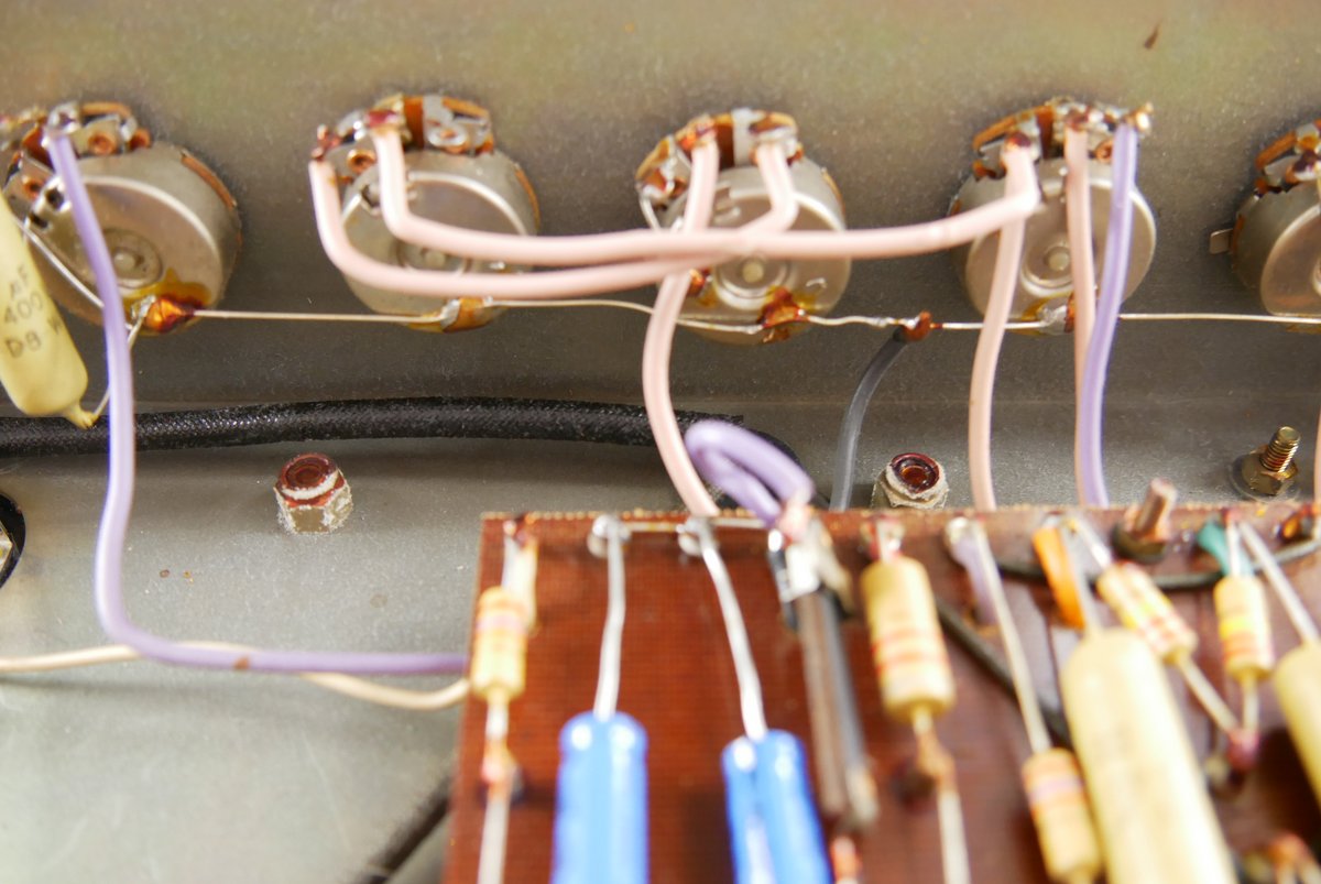 img/vintage/4002/Marshall_Super_Bass_100_1996_Full_Stack_1969-036.JPG